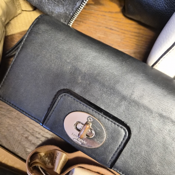 Coach - Picture 8 of 15